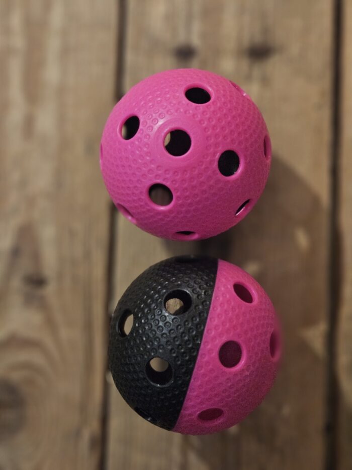 Necy Bullet floorball ballen - pink / black - 2 stuks